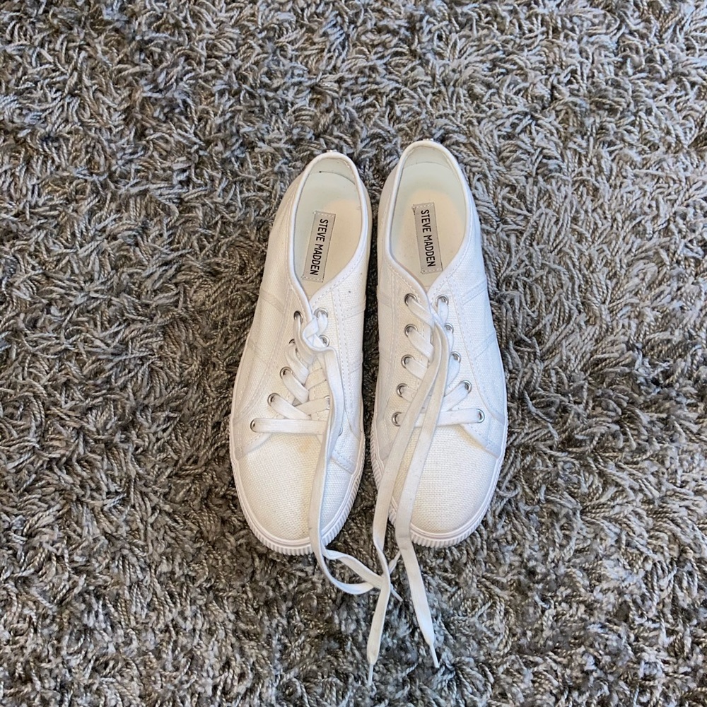 White platform Tennis Shoes